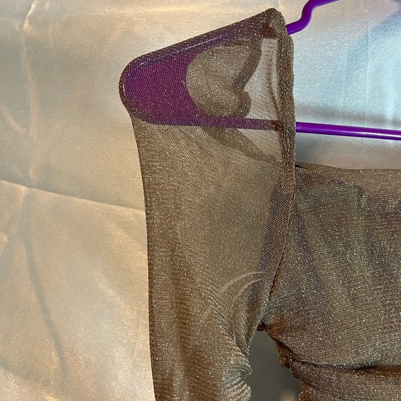 The PERFECT festive party top - Picture 6 of 7